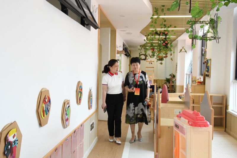 �Ϸ��а��׽�������ӭ��·��԰���������ɳ�����ѧ������