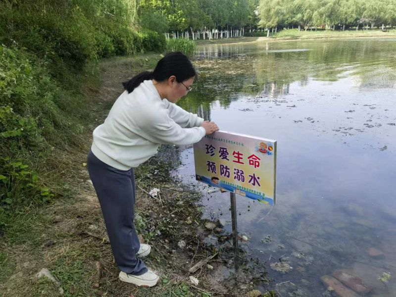 Ϸ˫׶԰Ȼӷ԰䰮 Ϸˮ