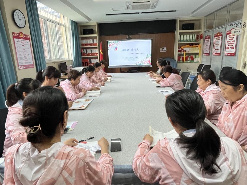 �Ϸ���˫���׶�԰�������ſ�չ������Ա��ͨ���ʶ�ɳ���