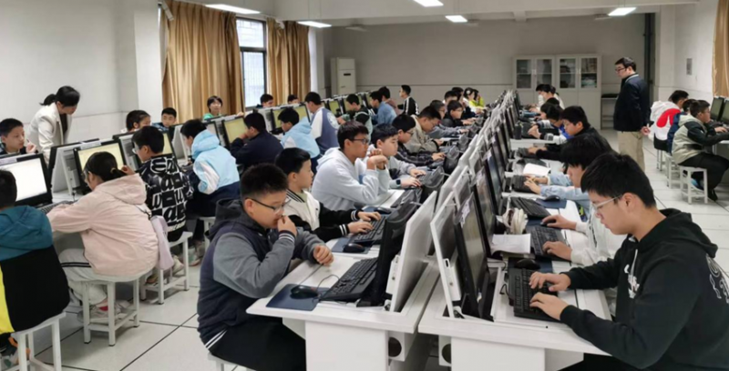 �����ɹ��ٰ�2025����������Ϣѧ�����վ���