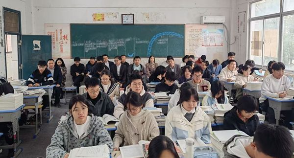 ͭпչͽ硱ƶһ廯̽¿