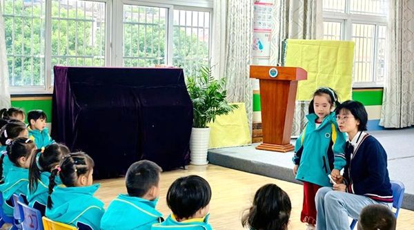 ӭ�����ٰ��׽̡��������̡�ʾ���λ����ѧǰ����Ʒ��