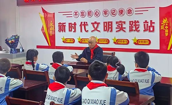 ����Сѧѧ���Ի���Խ��������ս�ϱ�