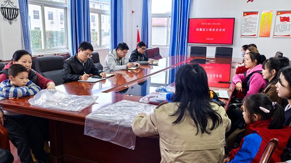 ʮ������ѧУ���淶�����Գ��� ��У����ůͯ��