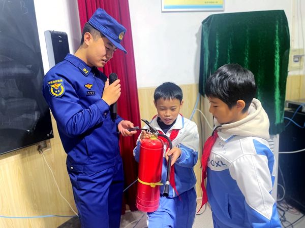 ����Сѧ�����롰���������Ϻð�ȫ��