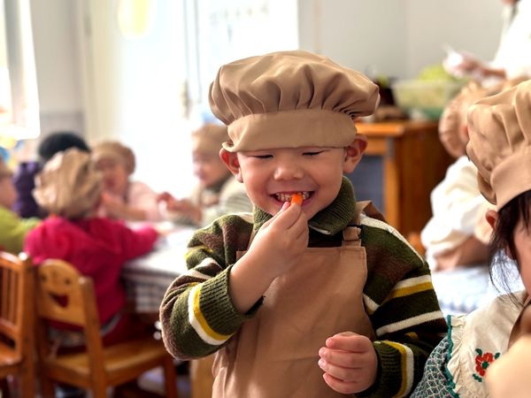 ʯ������׶�԰��һ̳����ůͯ�ģ���ͳ������ɳ�