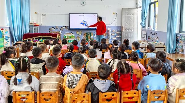 ��������������׶�԰Я�ֻ�ɽ�ֲ������������˹����ܽ�԰����ƪ��