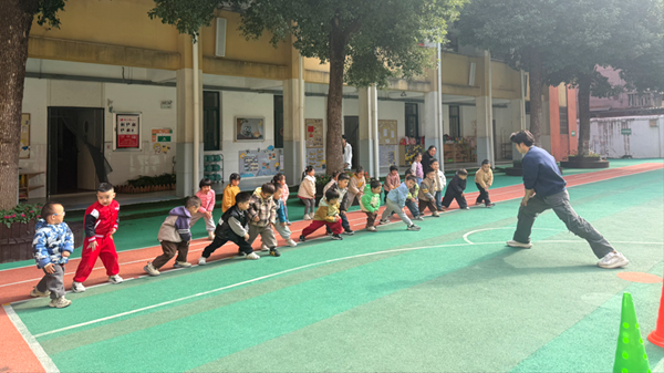 �����׶�԰����԰Я�֣���������