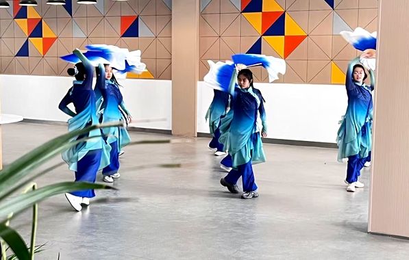 �ӡ�������䡱�����ҹ��黳���������赸��һ����ӡ���ѧ��̽