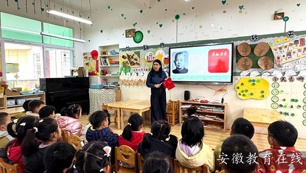 ���Ķ����ж���ʯ������׶�԰�ú�ɫ��������ͯ��