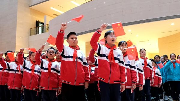 ѧ����ͨ�������ˣ��Ϸʡ������µ�˼���Ρ�����һ�廯�±��