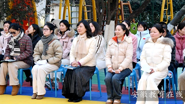 �Ϸ���˫���׶�԰������չ��С�νӼ�԰У�����������л