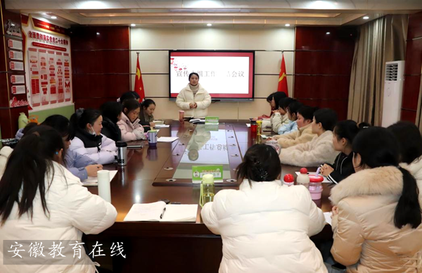 �����׶�԰�����ľ���ı��չ �����������³�