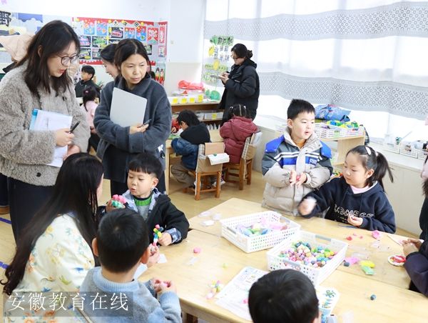 ʯ������׶�԰��չ��ѧ��԰�����й�Ħ�