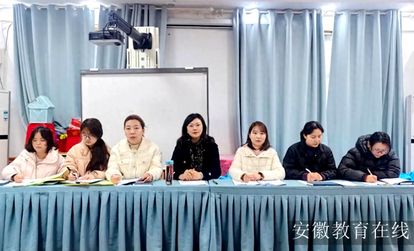 �Ϸ���˫���׶�԰��԰��ʦͽЯ�ֹ��ܽ� ��������פ����