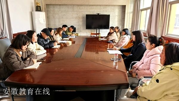 ����Сѧ��ʵ�ﱸӢ����Ƚ���