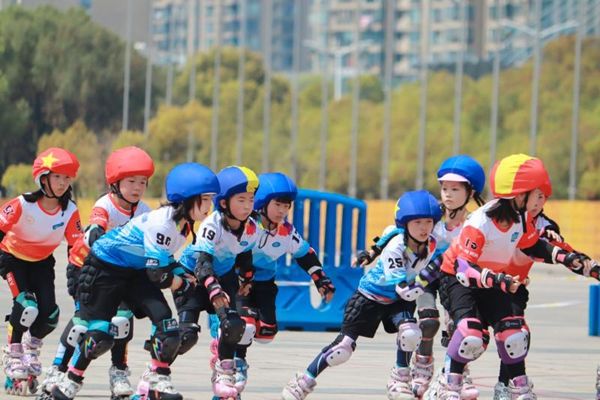 ��Ԫ����չ��� ����ںϴٳɳ������Ϸ�����ɽ����չ����������ϵ������