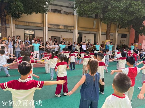 ������Լ����֤�ɳ����������׶�԰�����ж��ࡢС���࿪չ�ҳ����չ�Ħ�