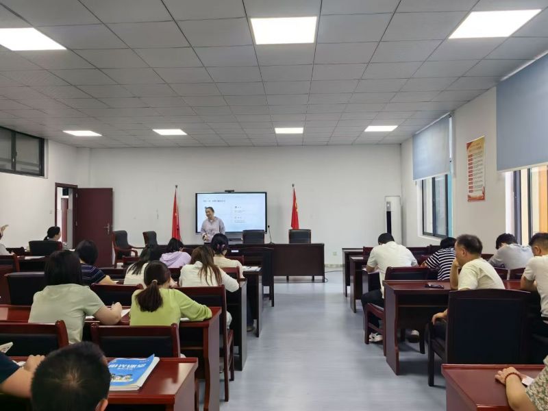 ������дٳɳ�������ǰ�����³� �����Ϸ�ʦ����С�������ų����У��չר����л